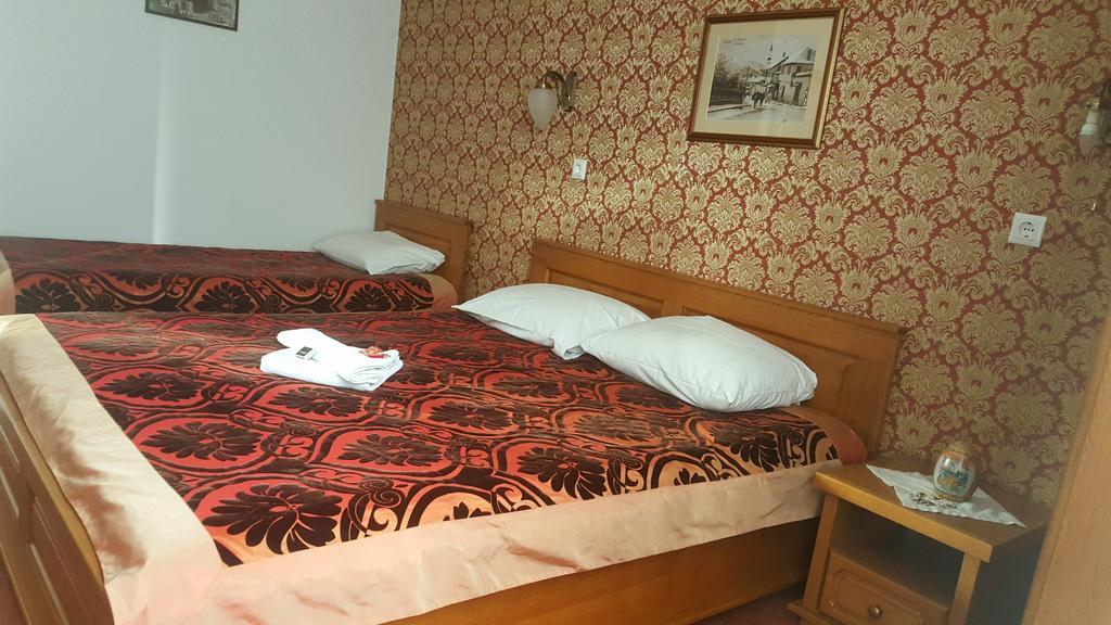 Hotel Latinski Most Σαράγεβο Εξωτερικό φωτογραφία