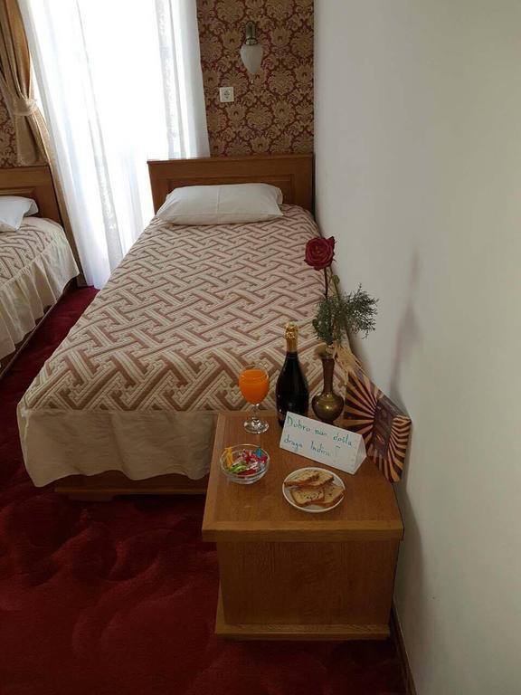 Hotel Latinski Most Σαράγεβο Εξωτερικό φωτογραφία
