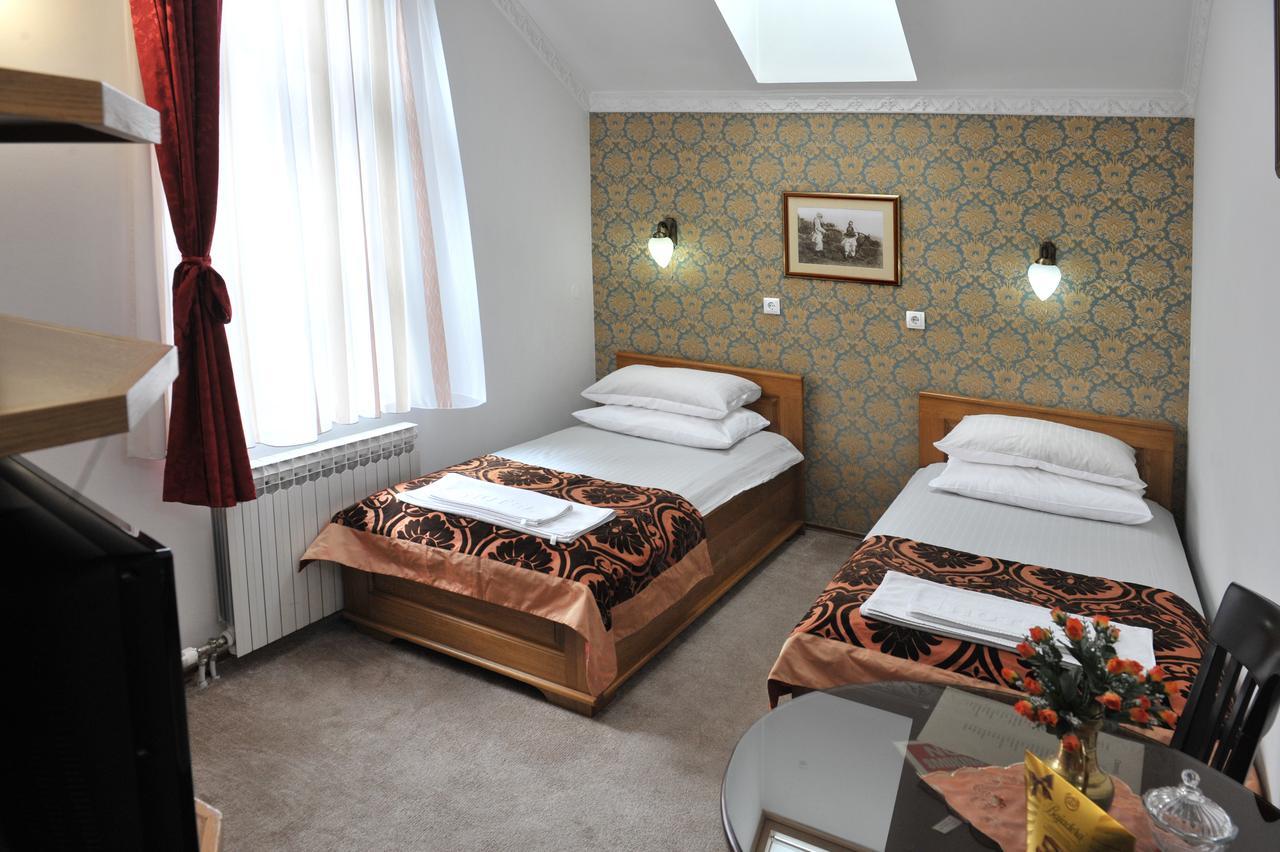Hotel Latinski Most Σαράγεβο Εξωτερικό φωτογραφία
