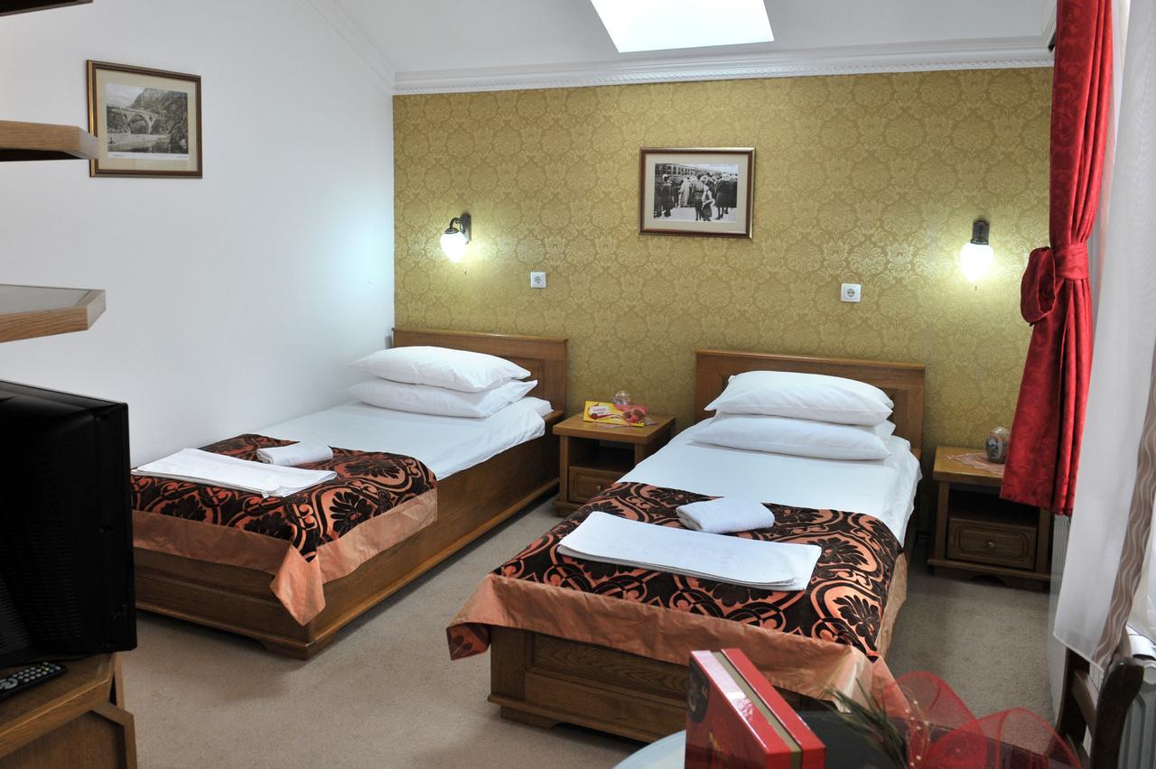 Hotel Latinski Most Σαράγεβο Εξωτερικό φωτογραφία