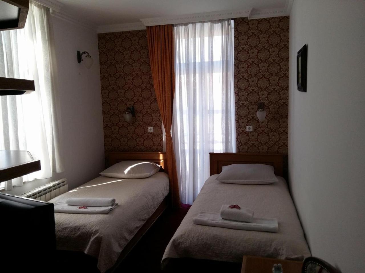 Hotel Latinski Most Σαράγεβο Εξωτερικό φωτογραφία